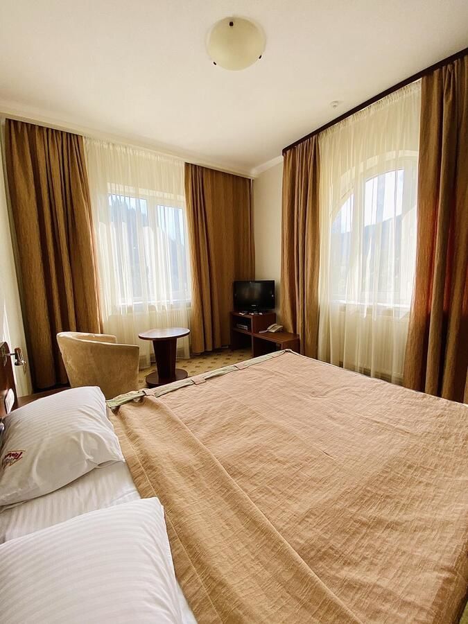 Отель Gerdan Hotel Яремче